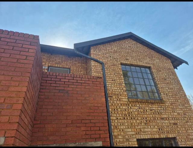 2 BEDROOM PROPERTY TO RENT IN MEYERTON CENTRAL