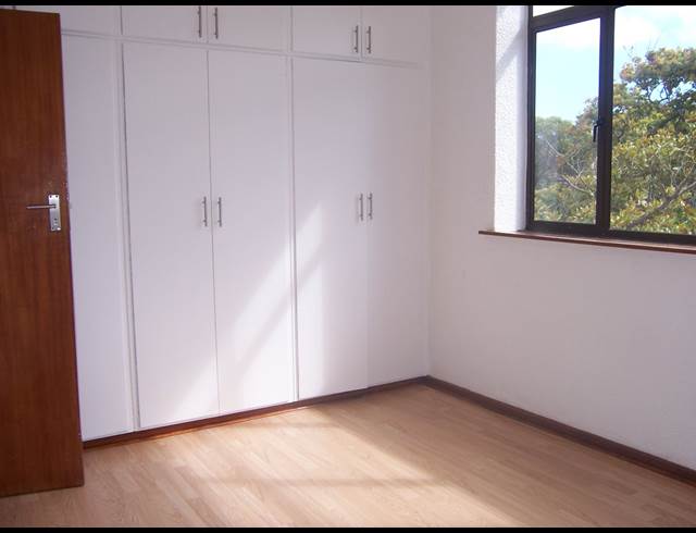 2 bed property to rent in RONDEBOSCH