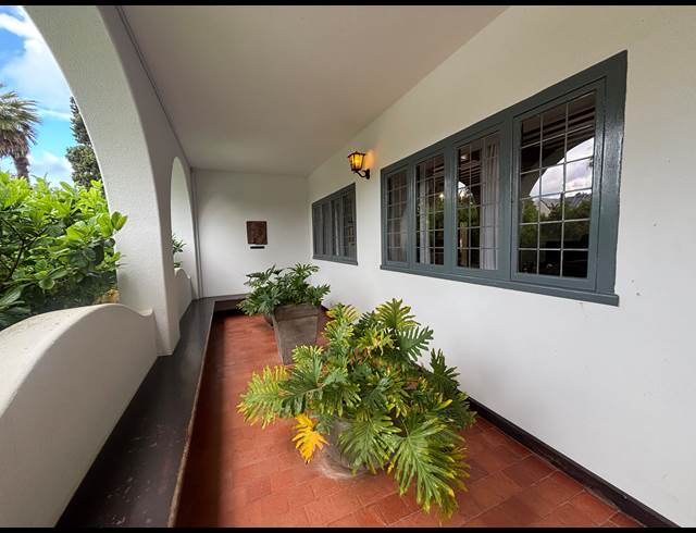 719M² OFFICE TO LET IN PAARDEVLEI