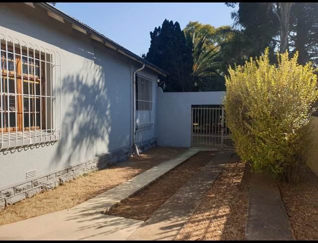74M² OFFICE TO LET IN LAMBTON