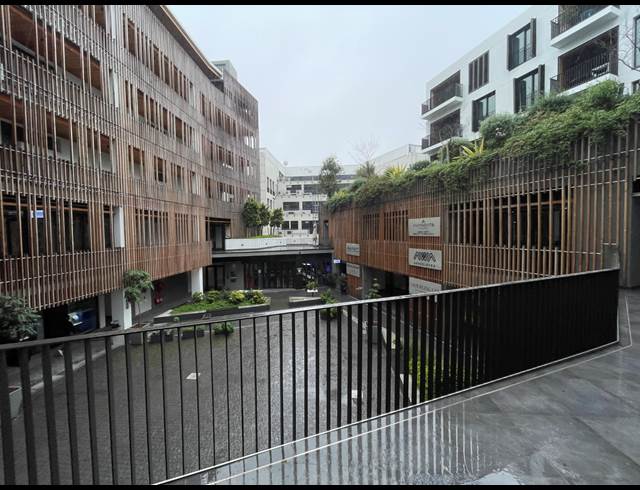 368M² OFFICE TO LET IN DE WATERKANT