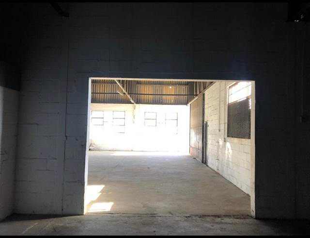400M² WAREHOUSE TO LET IN BLACKHEATH INDUSTRIAL