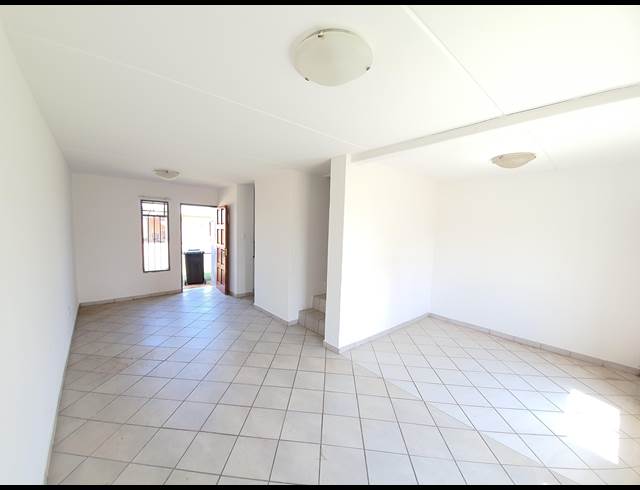 3 BEDROOM PROPERTY TO RENT IN WINDMILL PARK