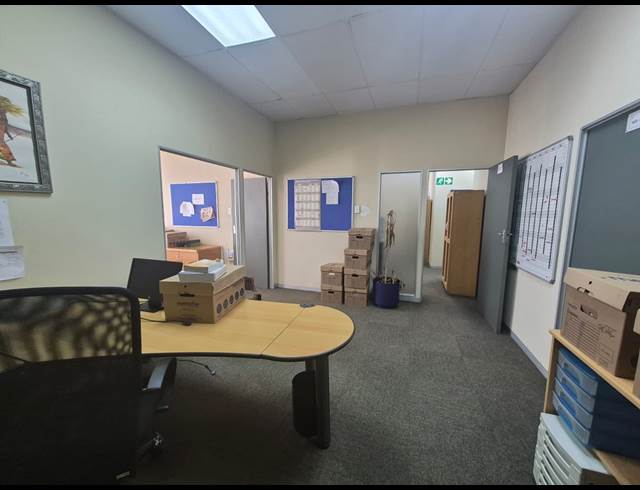 500M² OFFICE TO LET IN KRUGERSDORP CENTRAL