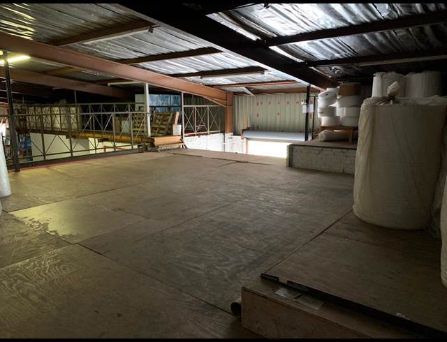 880M² WAREHOUSE TO LET IN STRIJDOMPARK