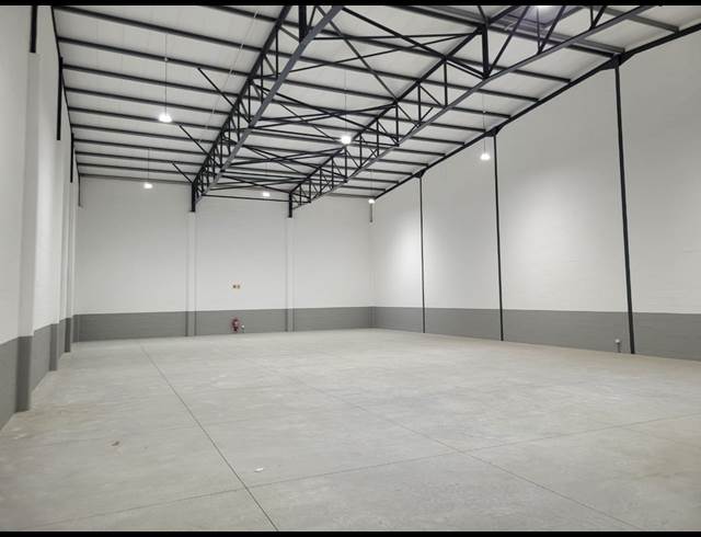 565M² WAREHOUSE TO LET IN STIKLAND INDUSTRIAL