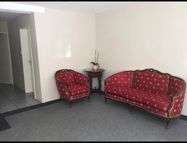 245M² WAREHOUSE RENTED IN WESTLAKE
