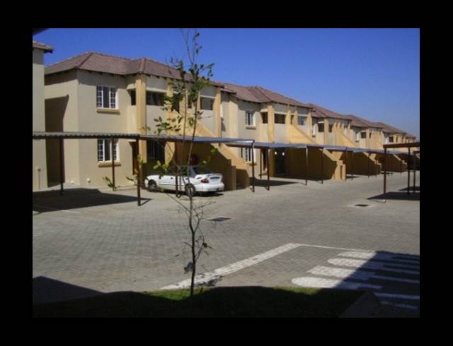 2 bed property to rent in ELSPARK