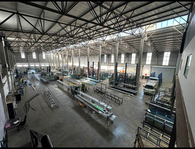 3,456.80M² WAREHOUSE TO LET IN COSMO BUSINESS PARK