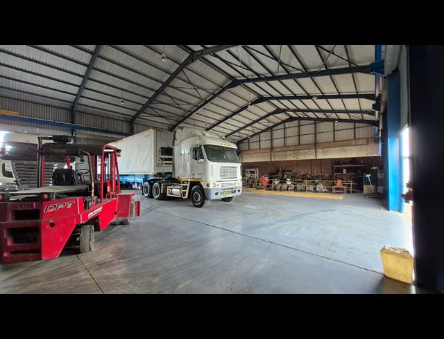 1,500M² FACTORY TO LET IN MOREHILL
