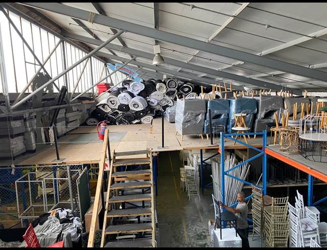 2,117M² WAREHOUSE TO LET IN KENSINGTON