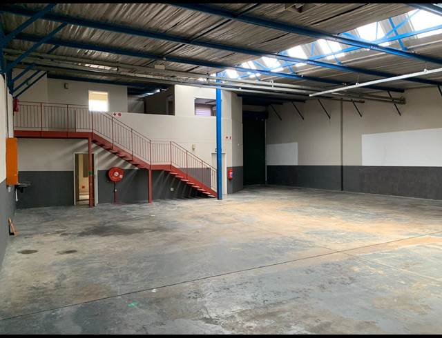 341M² WAREHOUSE TO LET IN STRIJDOMPARK