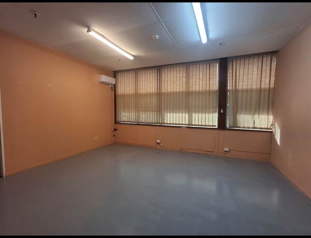 1,200M² WAREHOUSE TO LET IN WILSONIA