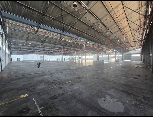 4,280M² WAREHOUSE TO LET IN BOKSBURG EAST