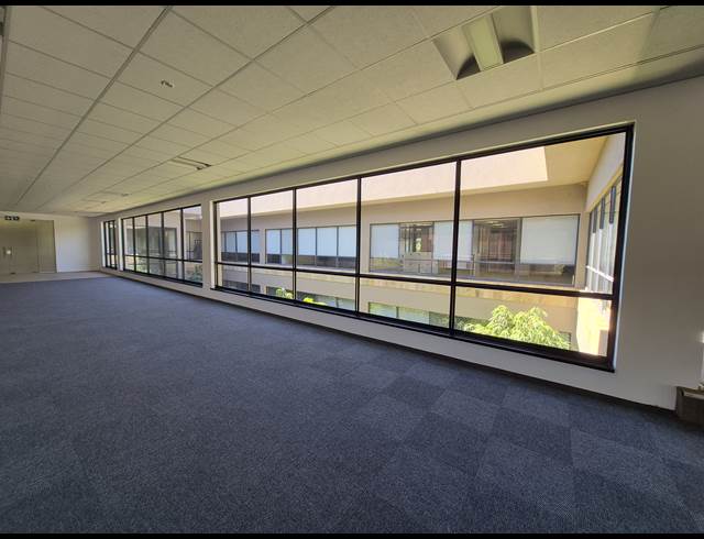 646M² OFFICE TO LET IN SANDTON CENTRAL