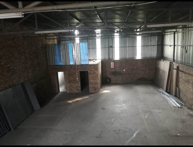 250M² WAREHOUSE TO LET IN PUTFONTEIN