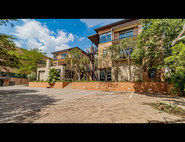 3,558M² OFFICE TO LET IN FERNDALE