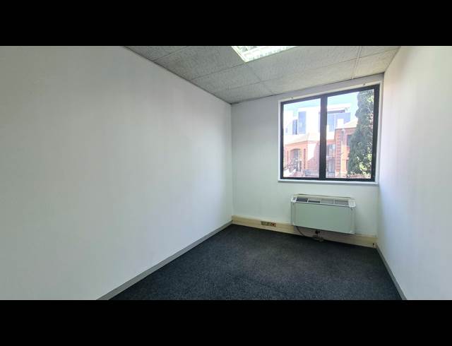 379M² OFFICE TO LET IN MENLYN