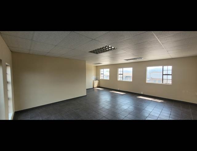 99M² OFFICE TO LET IN NELSPRUIT CENTRAL