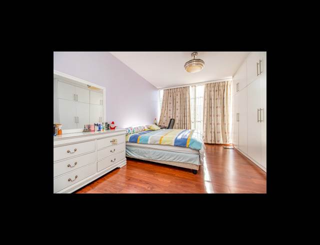 3 BEDROOM APARTMENT TO LET IN SANDTON CENTRAL