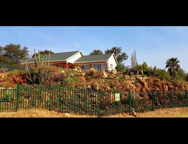 4 bed property to rent in WILRO PARK