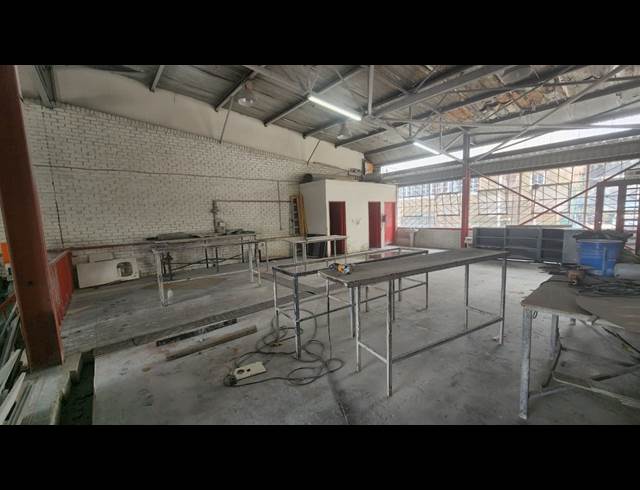 335M² MINI FACTORY TO LET IN LYTTELTON MANOR