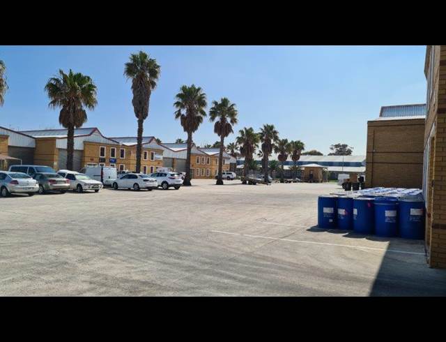790M² WAREHOUSE TO LET IN KILLARNEY GARDENS