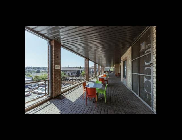 6,231M² OFFICE TO LET IN HYDE PARK