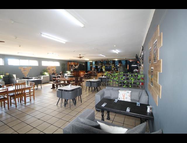 370M² RESTAURANT TO LET IN SALDANHA CENTRAL