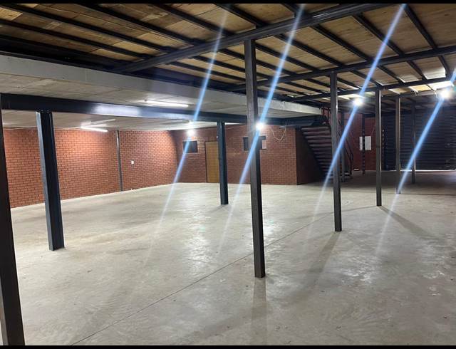 577M² WAREHOUSE TO LET IN ORMONDE