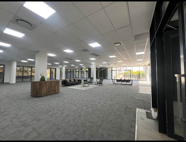 673M² OFFICE TO LET IN ROSEBANK