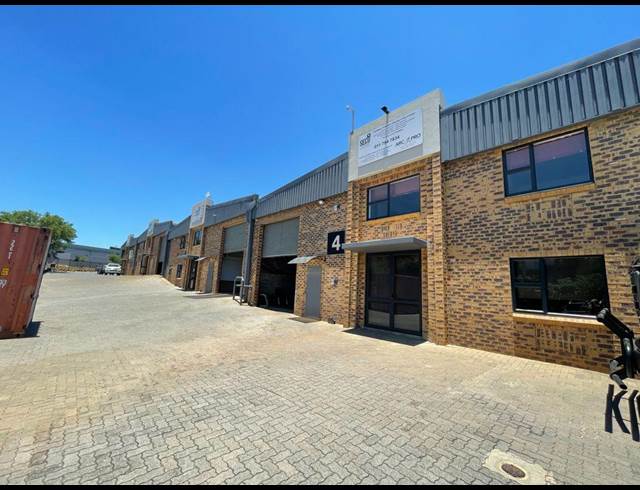 620M² WAREHOUSE TO LET IN LASER PARK