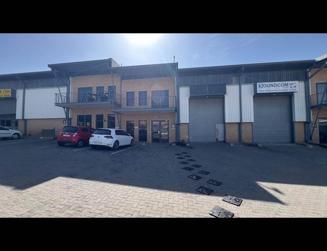 284M² WAREHOUSE TO LET IN DRIEHOEK