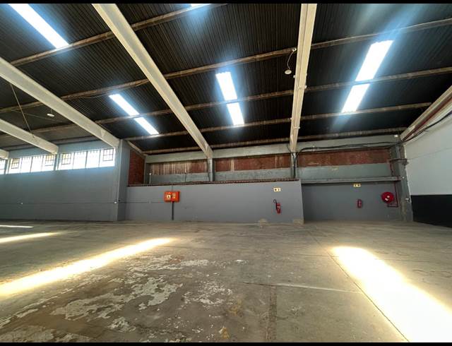 637M² WAREHOUSE TO LET IN EASTLEIGH