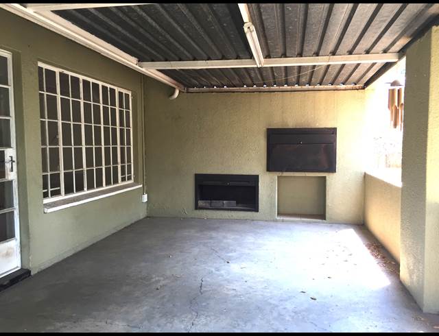 3 bed property to rent in BLOUBOSRAND