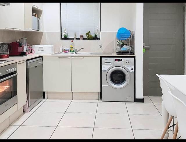 2 BEDROOM PROPERTY TO RENT IN BARBEQUE DOWNS