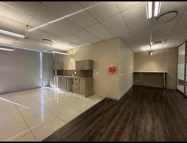 980M² OFFICE TO LET IN SANDTON CENTRAL