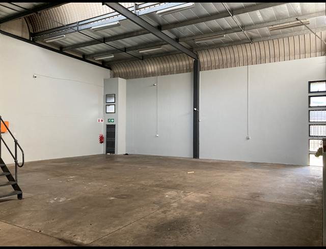 261M² FACTORY TO LET IN PINETOWN NORTH INDUSTRIA