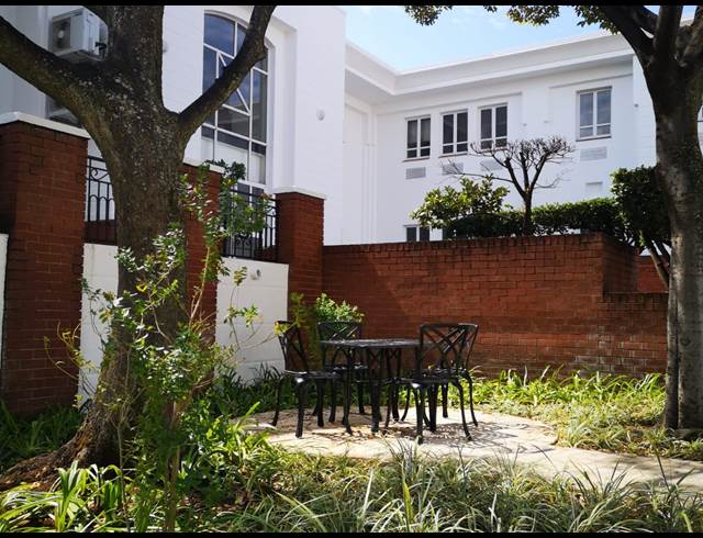 1,100M² OFFICE TO LET IN BRYANSTON