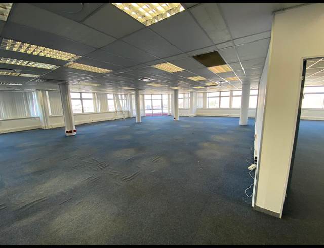 563M² OFFICE TO LET IN MILNERTON RIDGE