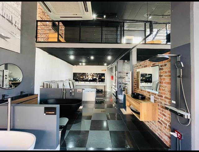320M² RETAIL TO LET IN FOURWAYS