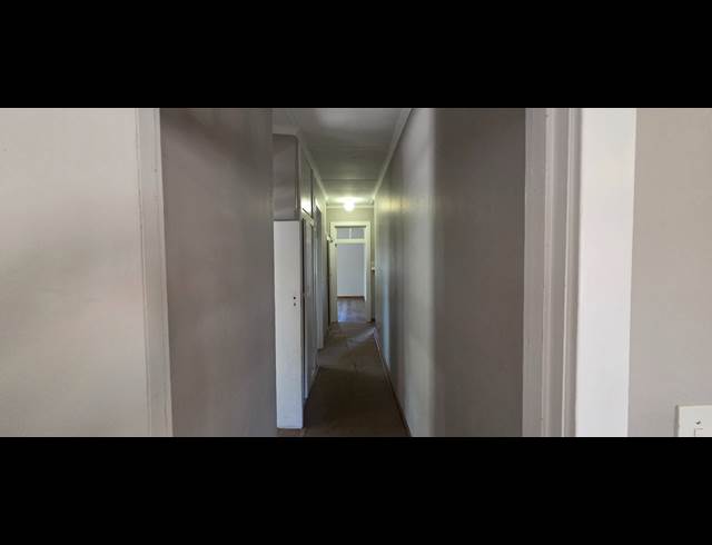 171M² OFFICE TO LET IN NELSPRUIT EXT 1