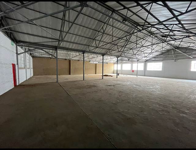 1,400M² WAREHOUSE TO LET IN NEW ERA