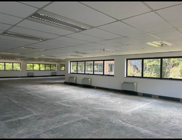 684M² OFFICE TO LET IN RANDJESPARK