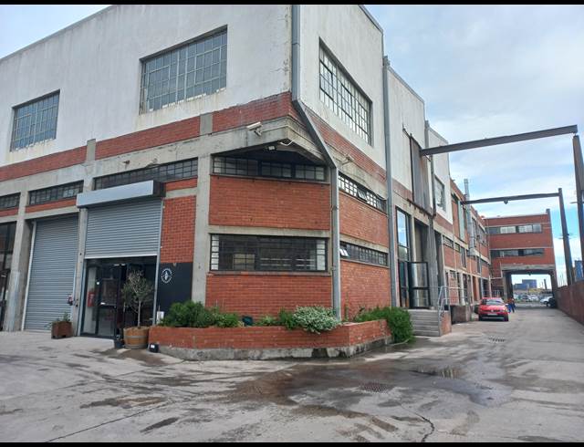 183M² WAREHOUSE TO LET IN SALT RIVER