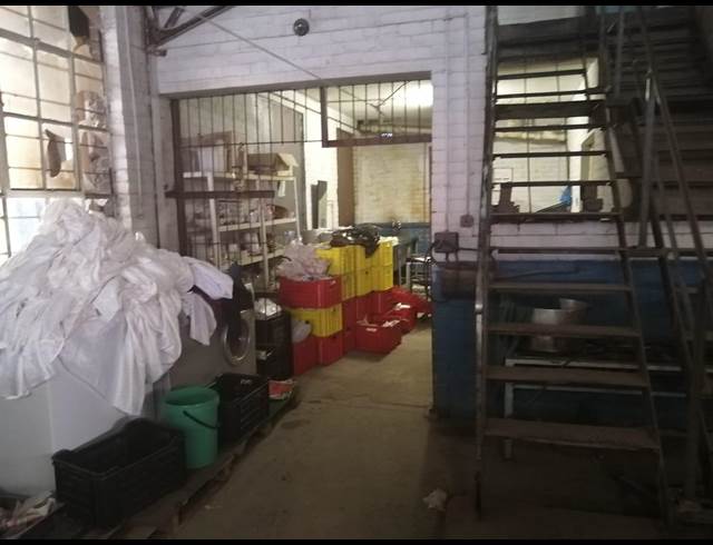 1,000M² WAREHOUSE TO LET IN FORDSBURG