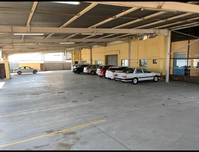 2,000M² WAREHOUSE TO LET IN WYNBERG