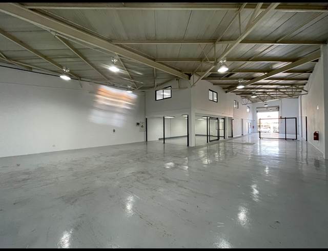 613M² WAREHOUSE TO LET IN HALFWAY HOUSE