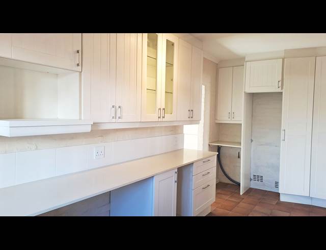 5 bed property to rent in RONDEBOSCH