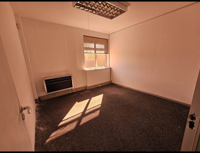 352M² OFFICE TO LET IN CENTURY CITY
